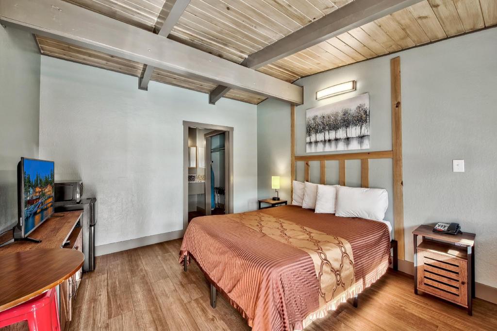 Standard 1 Queen Bed Non Smoking